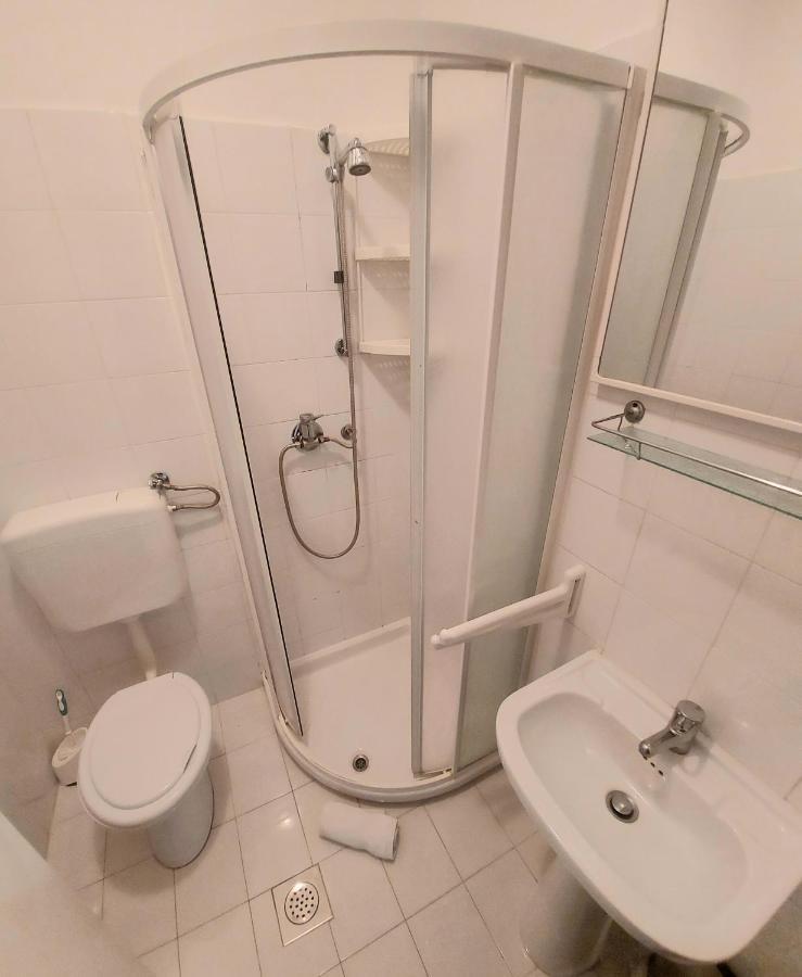 Guesthouse Boris Labin  Exterior foto