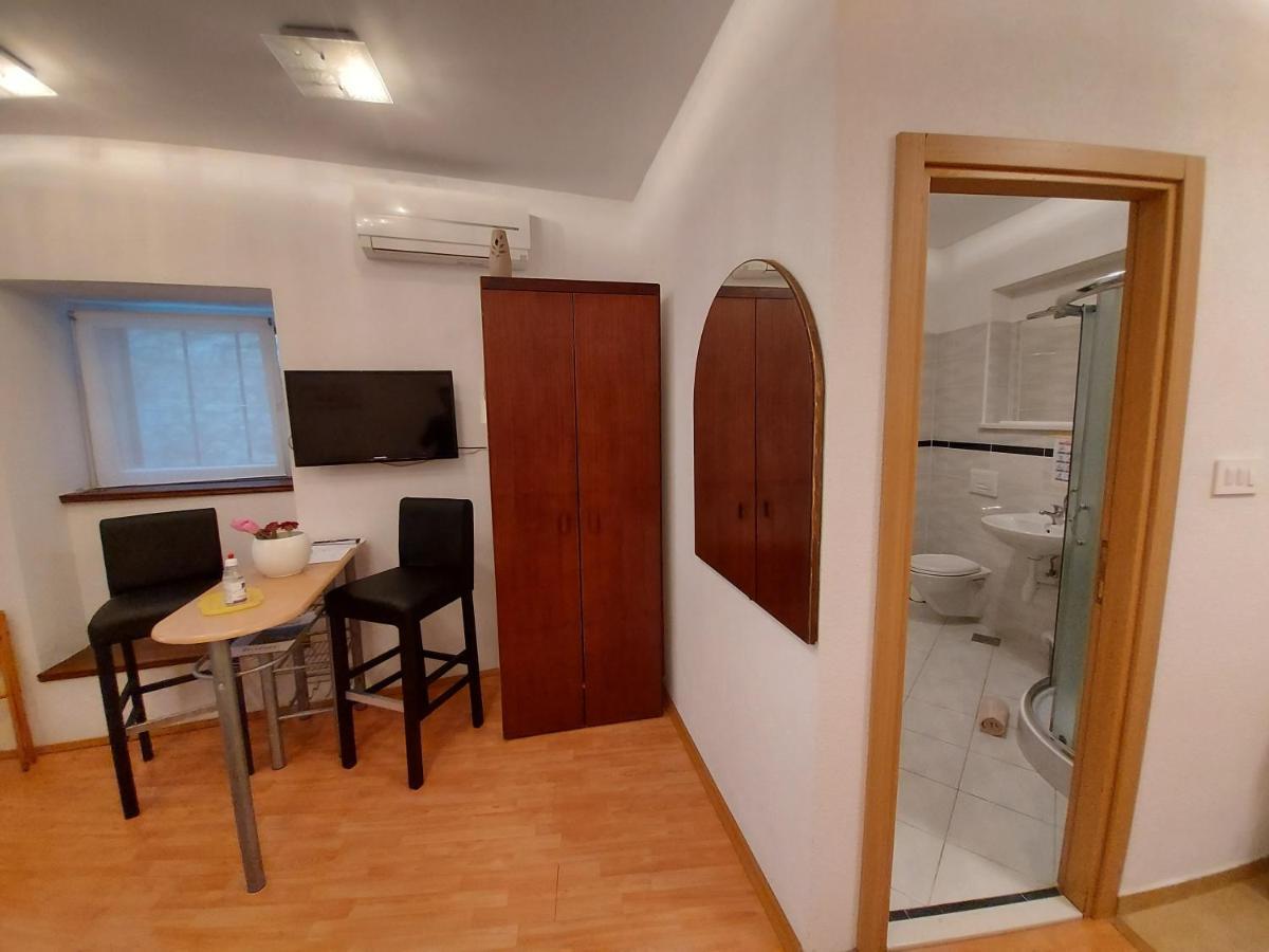 Guesthouse Boris Labin  Exterior foto
