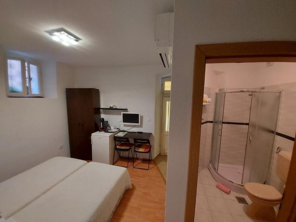Guesthouse Boris Labin  Exterior foto